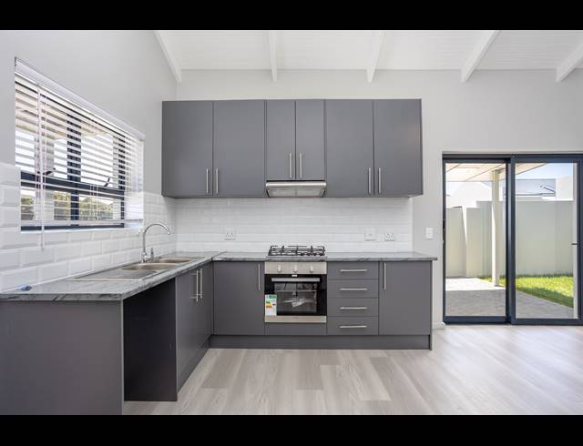 2 BEDROOM FREESTANDING RENTED IN CAPRI